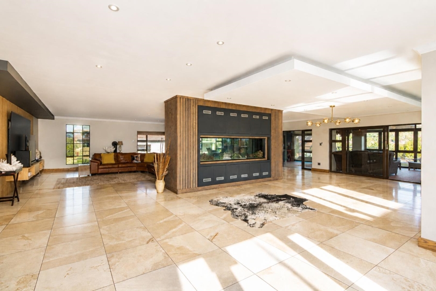 6 Bedroom Property for Sale in Birdwood Estate North West